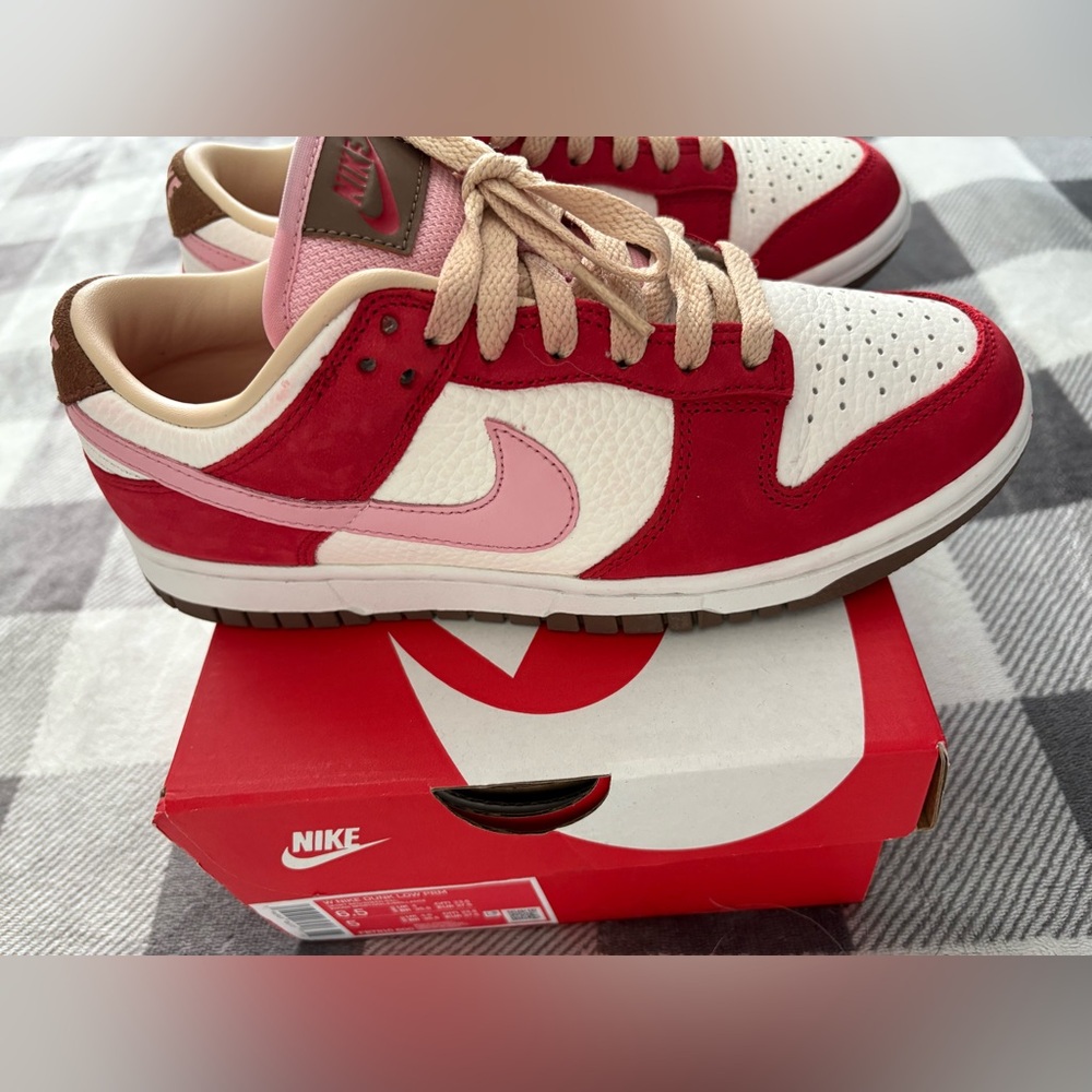 Nike Dunk Low Women's Sneakers size 6.5